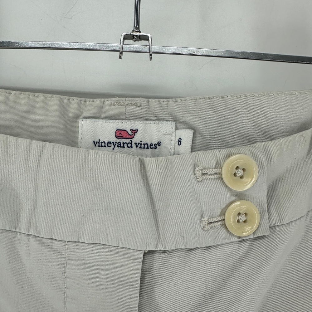 Vineyard Vines Khaki Shorts - Picture 4 of 9